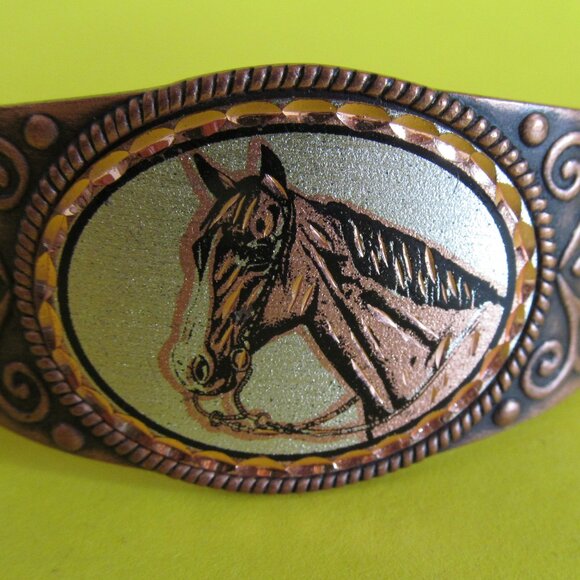 Copper cuff bracelet with horse head design - Picture 2 of 7